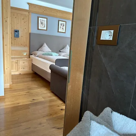 Garni Erna