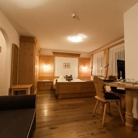 Garni Erna Hotel